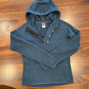The North Face 1/2 Zip Hoodie L